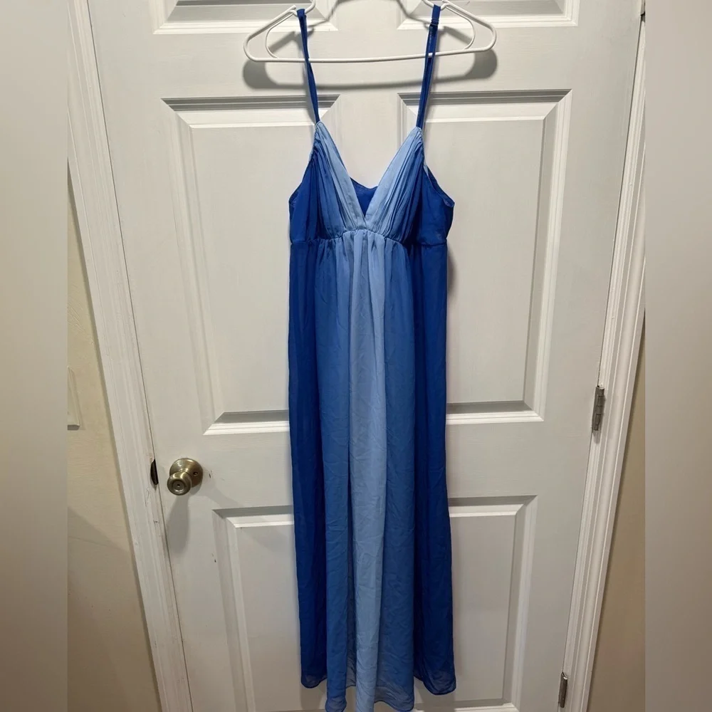Oscar de la Rente Maxi Night Gown - Picture 2 of 7
